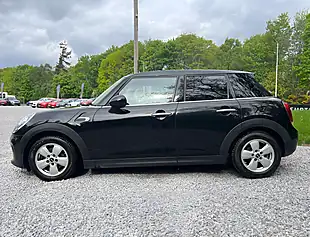Used 2019 MINI Hatch Cooper Classic Midnight Black - Interior and Exterior details 5