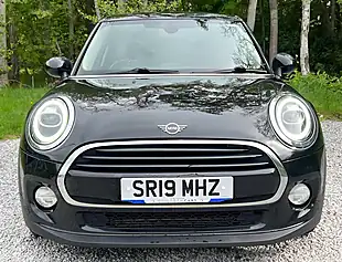 Used 2019 MINI Hatch Cooper Classic Midnight Black - Interior and Exterior details 7