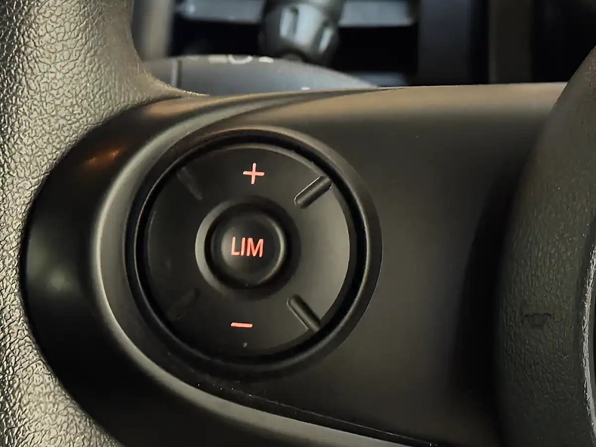 Used 2019 MINI Hatch Cooper Classic Silver - Interior and Exterior details 20