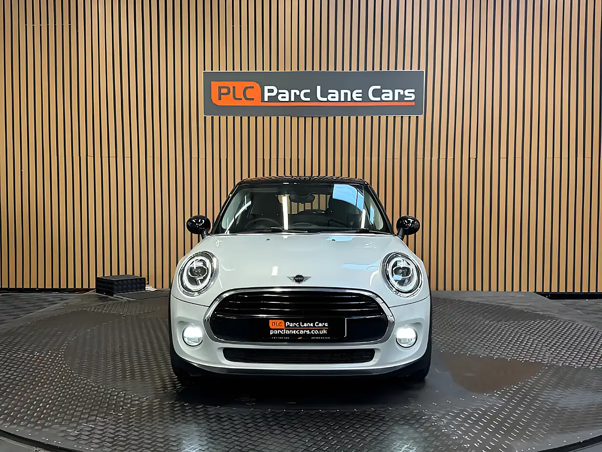 Used 2019 MINI Hatch Cooper Classic Silver - Interior and Exterior details 8