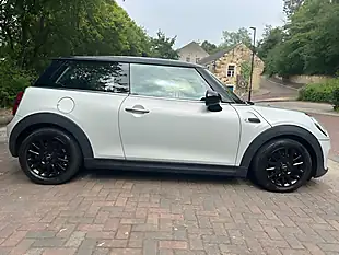 Used 2019 MINI Hatch Cooper Classic Silver - Interior and Exterior details 3