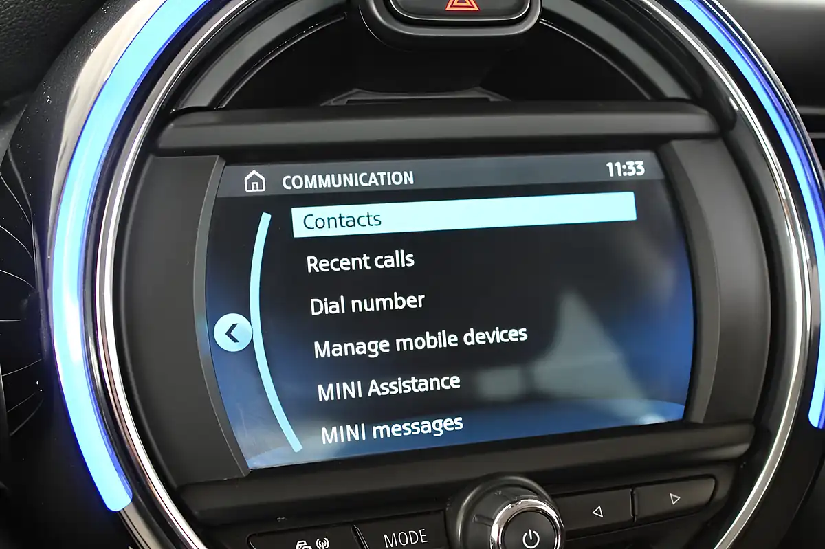 Used 2019 MINI Hatch Cooper Classic Silver - Interior and Exterior details 17