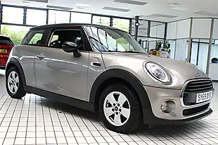 Used 2019 MINI Hatch Cooper Classic Silver - Interior and Exterior details 8