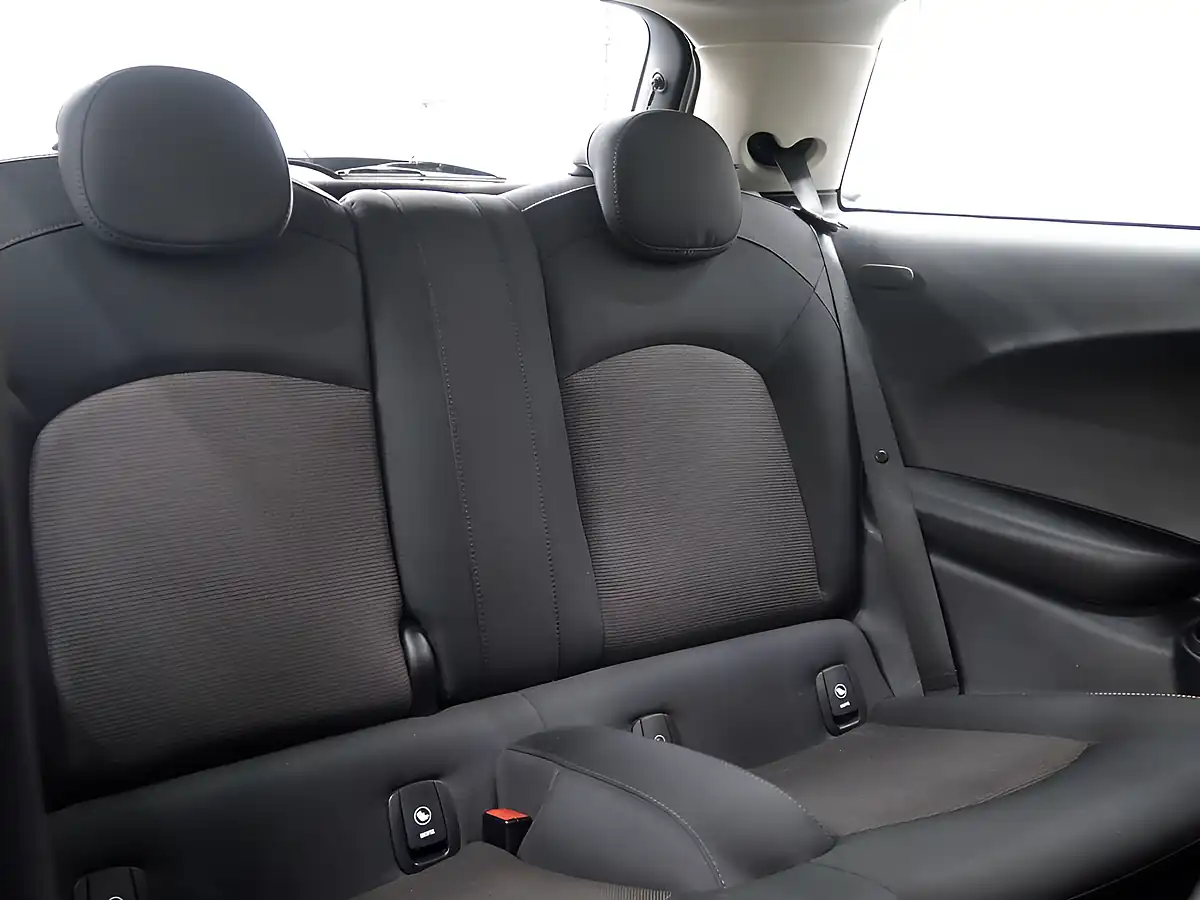 Used 2019 MINI Hatch Cooper Classic Silver - Interior and Exterior details 18