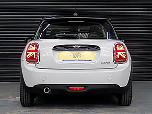 Used 2019 MINI Hatch Cooper Classic Silver - Interior and Exterior details 5