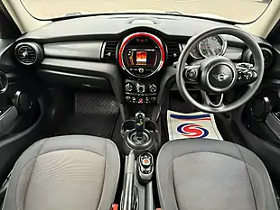 Used 2019 MINI Hatch Cooper Classic White - Interior and Exterior details 10