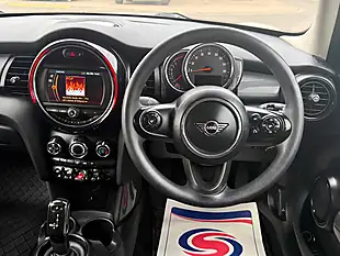 Used 2019 MINI Hatch Cooper Classic White - Interior and Exterior details 11