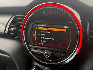 Used 2019 MINI Hatch Cooper Classic White - Interior and Exterior details 15