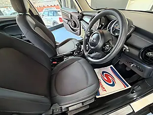 Used 2019 MINI Hatch Cooper Classic White - Interior and Exterior details 10