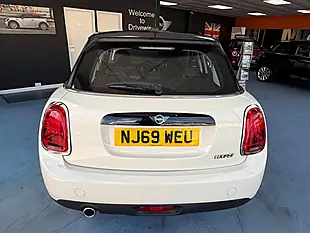 Used 2019 MINI Hatch Cooper Classic White - Interior and Exterior details 8