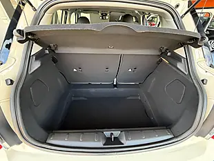Used 2019 MINI Hatch Cooper Classic White - Interior and Exterior details 9