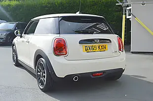 Used 2019 MINI Hatch Cooper Classic White - Interior and Exterior details 8