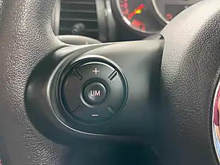 Used 2019 MINI Hatch Cooper Cooper Pepper White - Interior and Exterior details 17