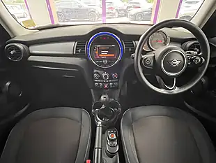 Used 2019 MINI Hatch Cooper Cooper Pepper White - Interior and Exterior details 2