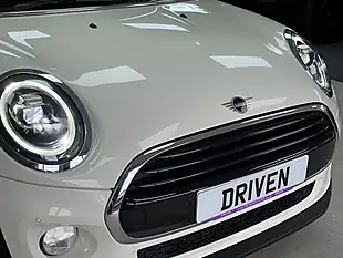 Used 2019 MINI Hatch Cooper Cooper Pepper White - Interior and Exterior details 3