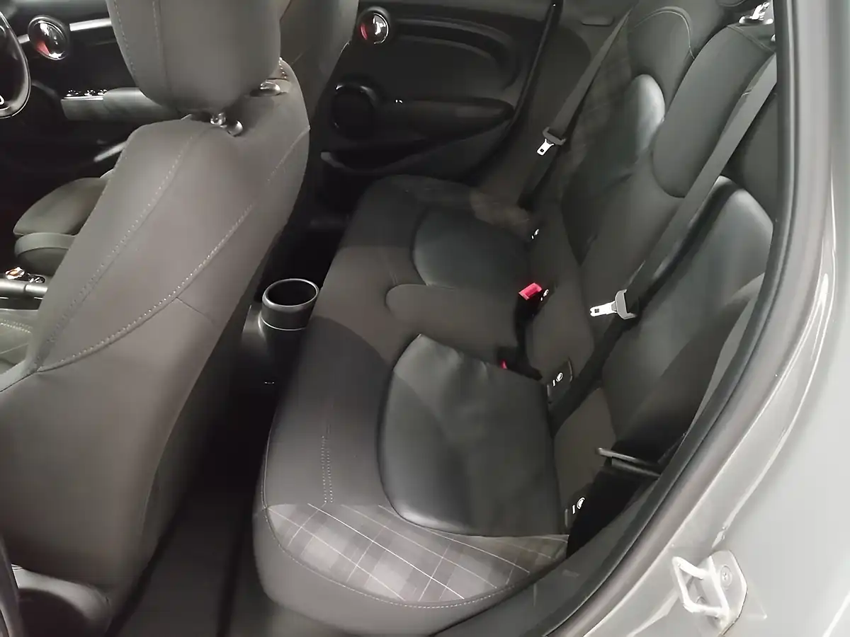 Used 2019 MINI Hatch Cooper Grey - Interior and Exterior details 10