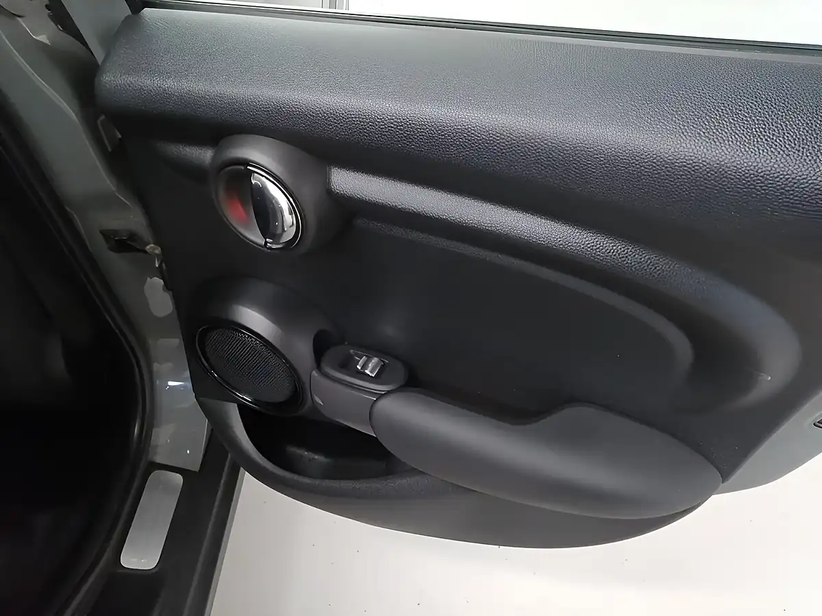 Used 2019 MINI Hatch Cooper Grey - Interior and Exterior details 17