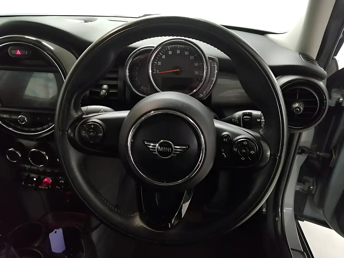 Used 2019 MINI Hatch Cooper Grey - Interior and Exterior details 7