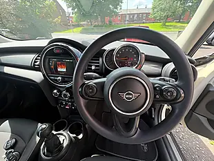 Used 2019 MINI Hatch Cooper Ii 5dr White - Interior and Exterior details 17