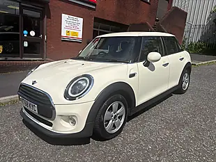 Used 2019 MINI Hatch Cooper Ii 5dr White - Interior and Exterior details 7