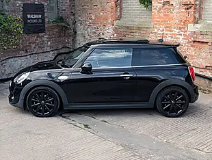 Used 2019 MINI Hatch Cooper S Classic Black - Interior and Exterior details 6
