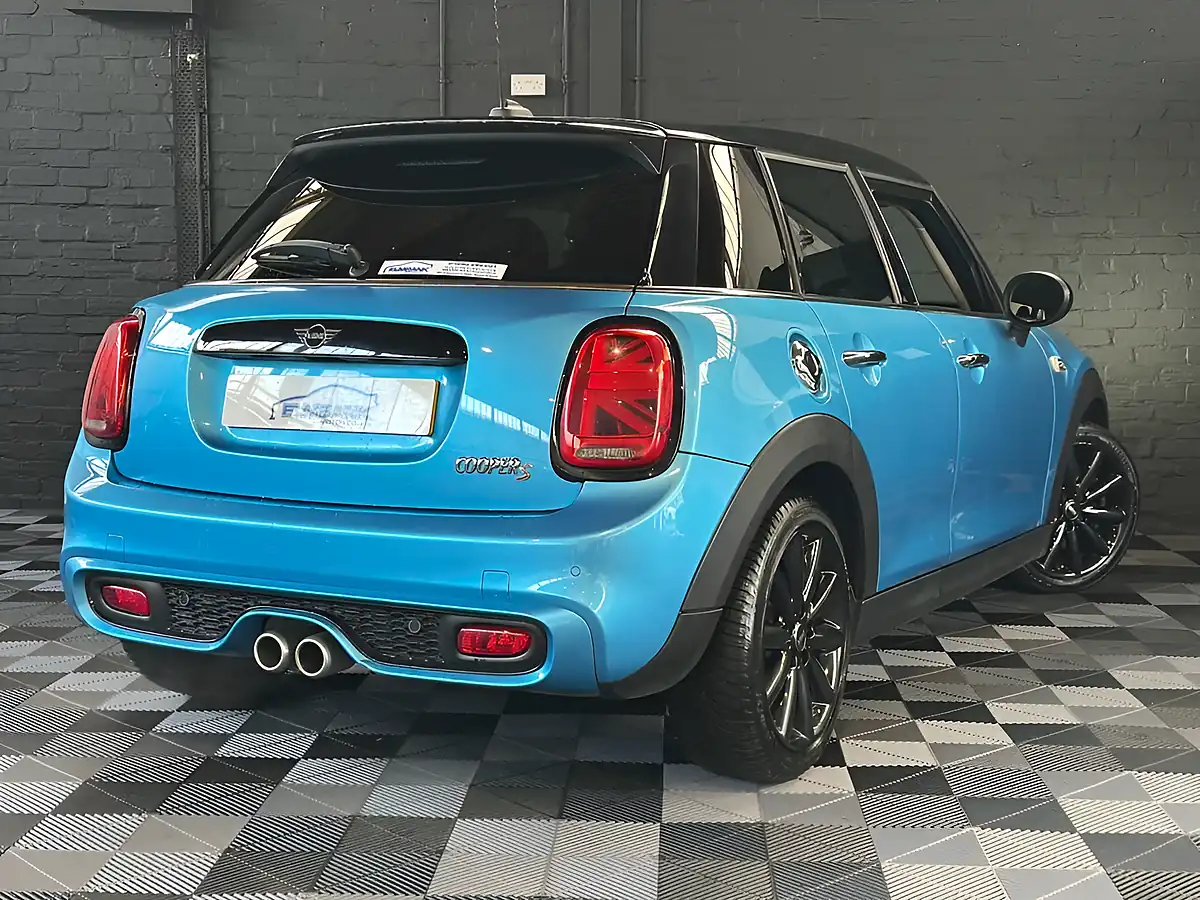 Used 2019 MINI Hatch Cooper S Classic Electric Blue - Interior and Exterior details 12