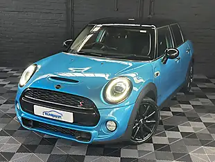 Used 2019 MINI Hatch Cooper S Classic Electric Blue - Interior and Exterior details 13