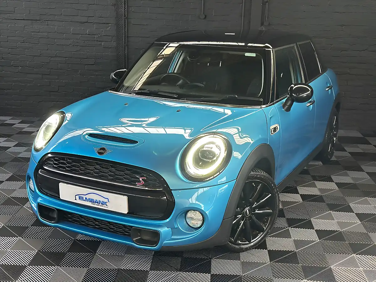 Used 2019 MINI Hatch Cooper S Classic Electric Blue - Interior and Exterior details 13