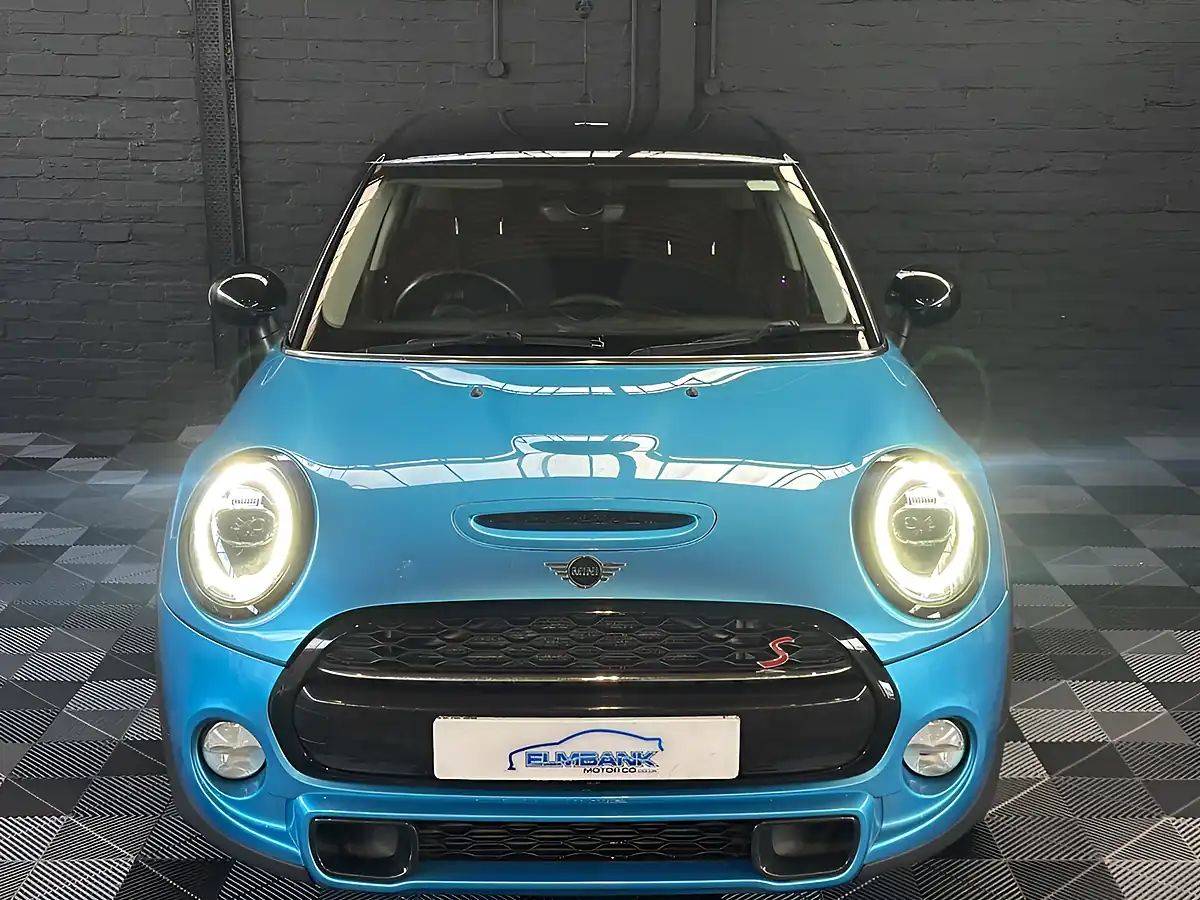 Used 2019 MINI Hatch Cooper S Classic Electric Blue - Interior and Exterior details 15