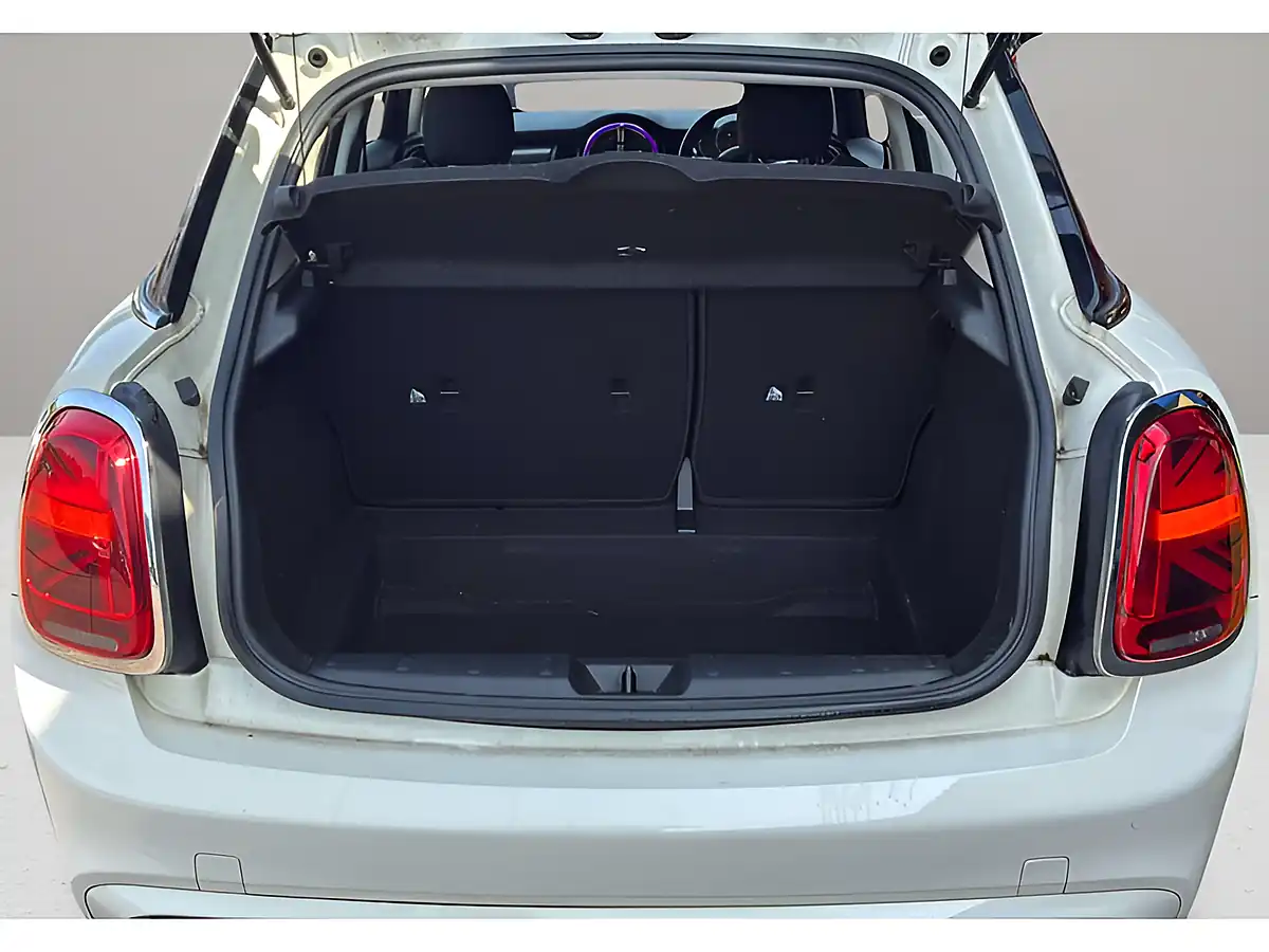 Used 2019 MINI Hatch Cooper S Classic Pepper White - Interior and Exterior details 12