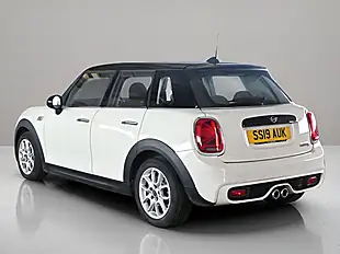 Used 2019 MINI Hatch Cooper S Classic Pepper White - Interior and Exterior details 4