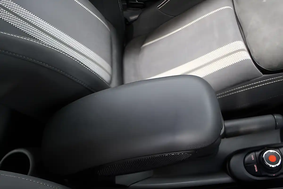 Used 2019 MINI Hatch Cooper S Sport Blue - Interior and Exterior details 18