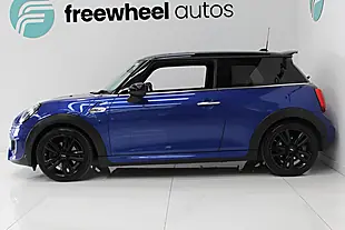 Used 2019 MINI Hatch Cooper S Sport Blue - Interior and Exterior details 8