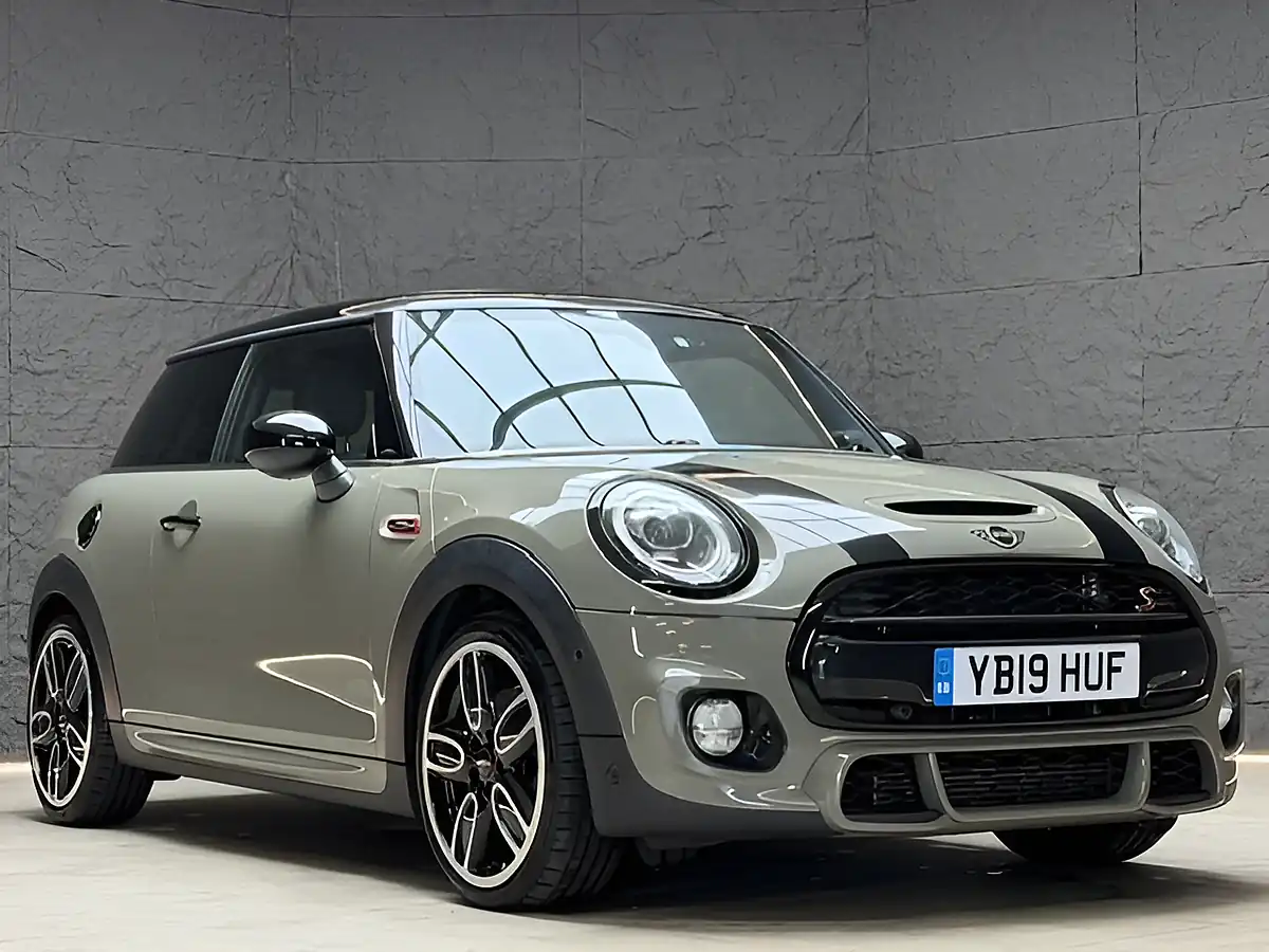Used 2019 MINI Hatch Cooper S Sport Grey - Interior and Exterior details 2