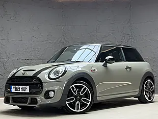 Used 2019 MINI Hatch Cooper S Sport Grey - Interior and Exterior details 3