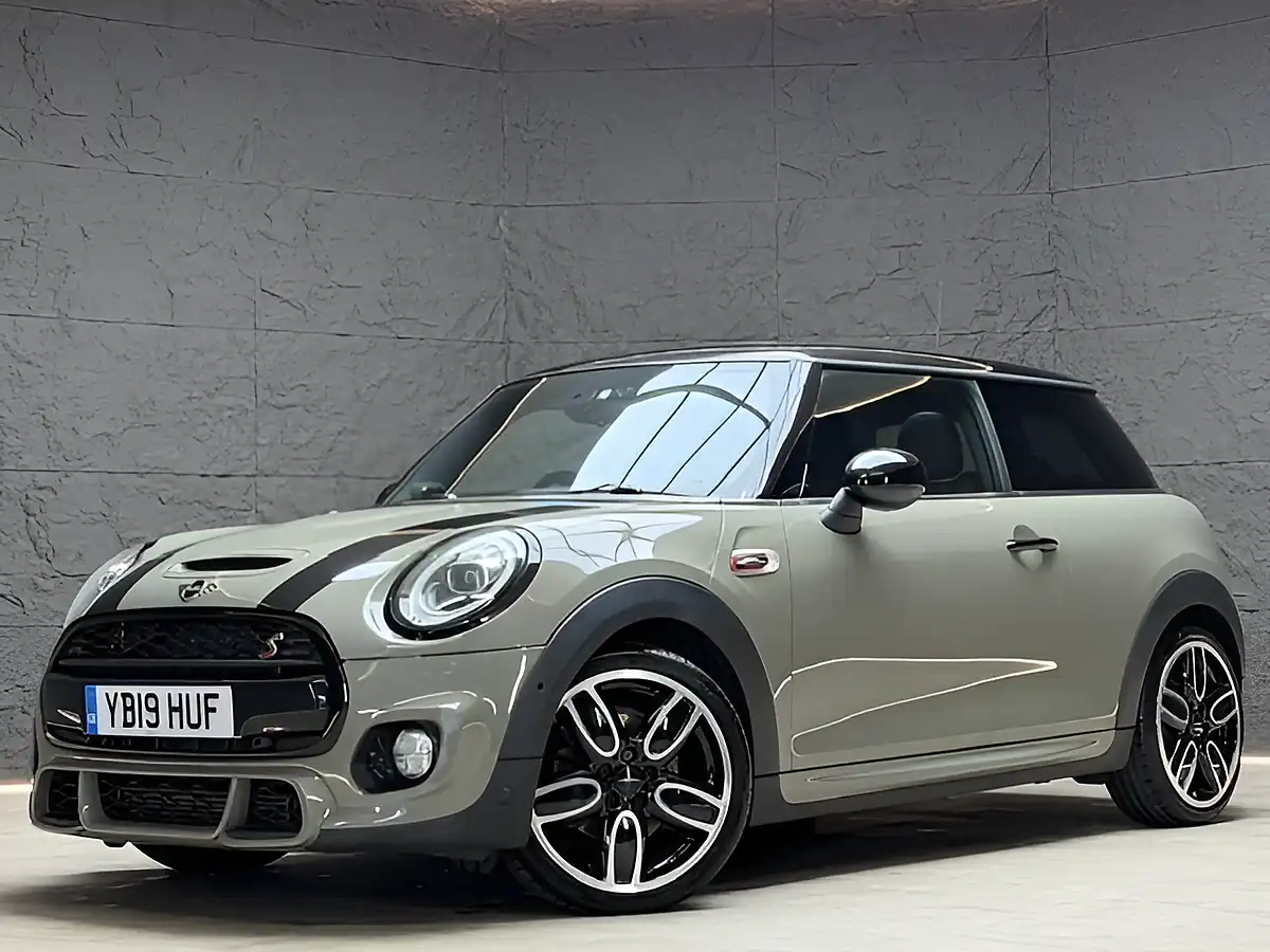 Used 2019 MINI Hatch Cooper S Sport Grey - Interior and Exterior details 3