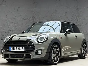Used 2019 MINI Hatch Cooper S Sport Grey - Interior and Exterior details 5