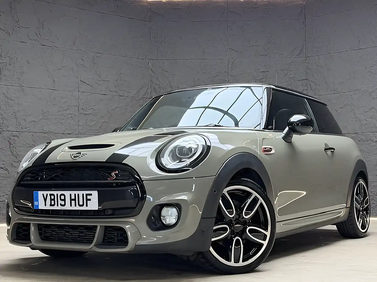 Used 2019 MINI Hatch Cooper S Sport Grey - Interior and Exterior details 6
