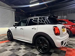 Used 2019 MINI Hatch Cooper S Sport Silver - Interior and Exterior details 8