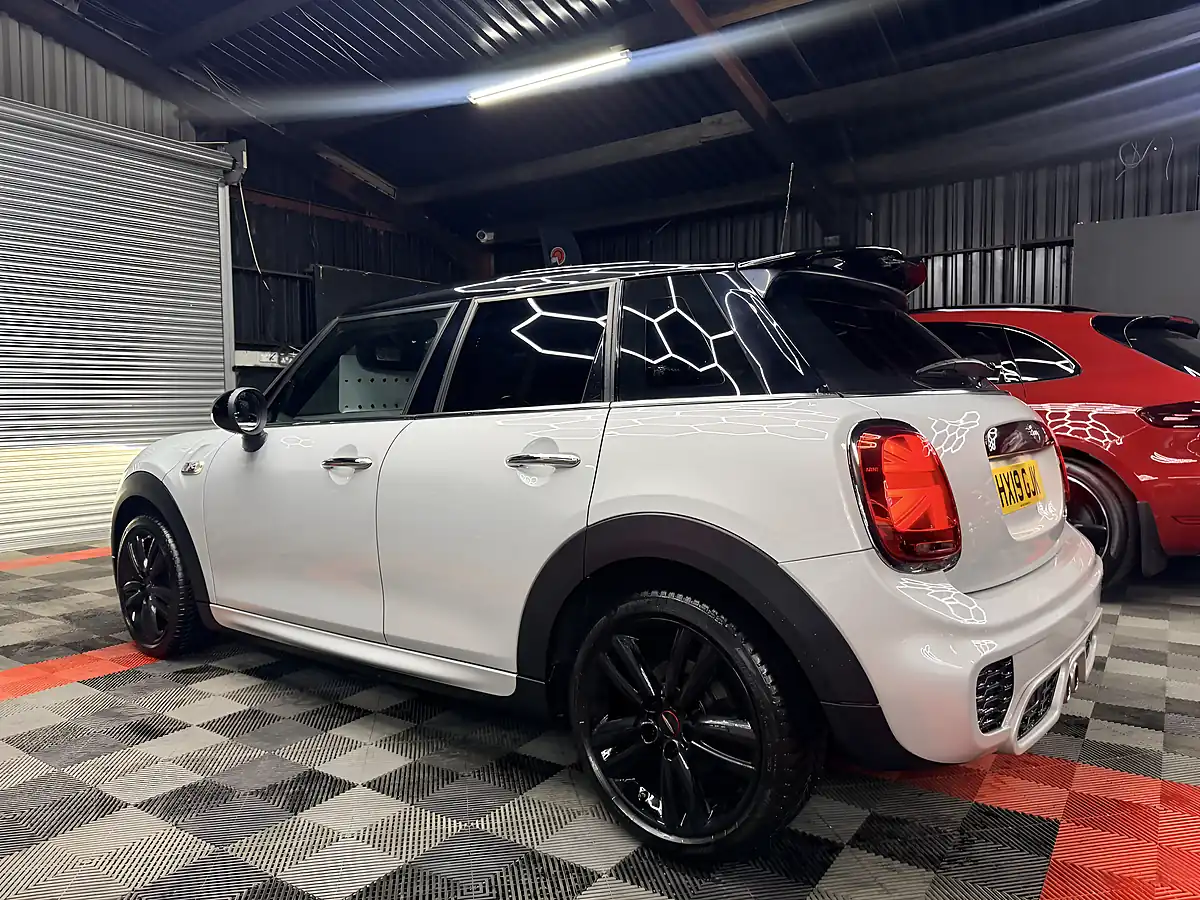 Used 2019 MINI Hatch Cooper S Sport Silver - Interior and Exterior details 8