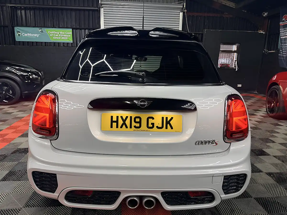 Used 2019 MINI Hatch Cooper S Sport Silver - Interior and Exterior details 9