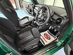 Used 2019 MINI Hatch Cooper Sport British Racing Green - Interior and Exterior details 10
