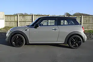 Used 2019 MINI Hatch Cooper Sport Moonwalk Grey - Interior and Exterior details 8
