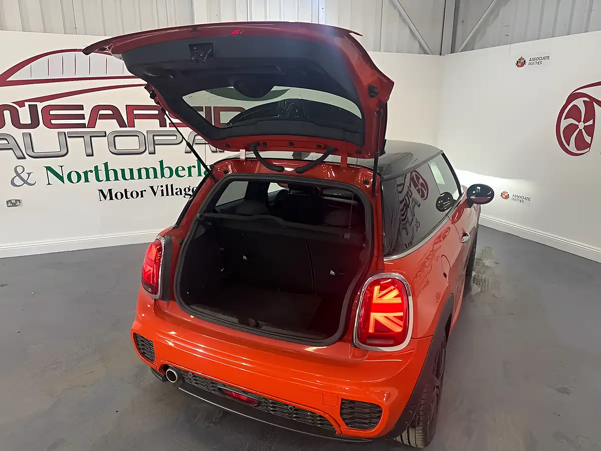 Used 2019 MINI Hatch Cooper Sport Orange - Interior and Exterior details 16