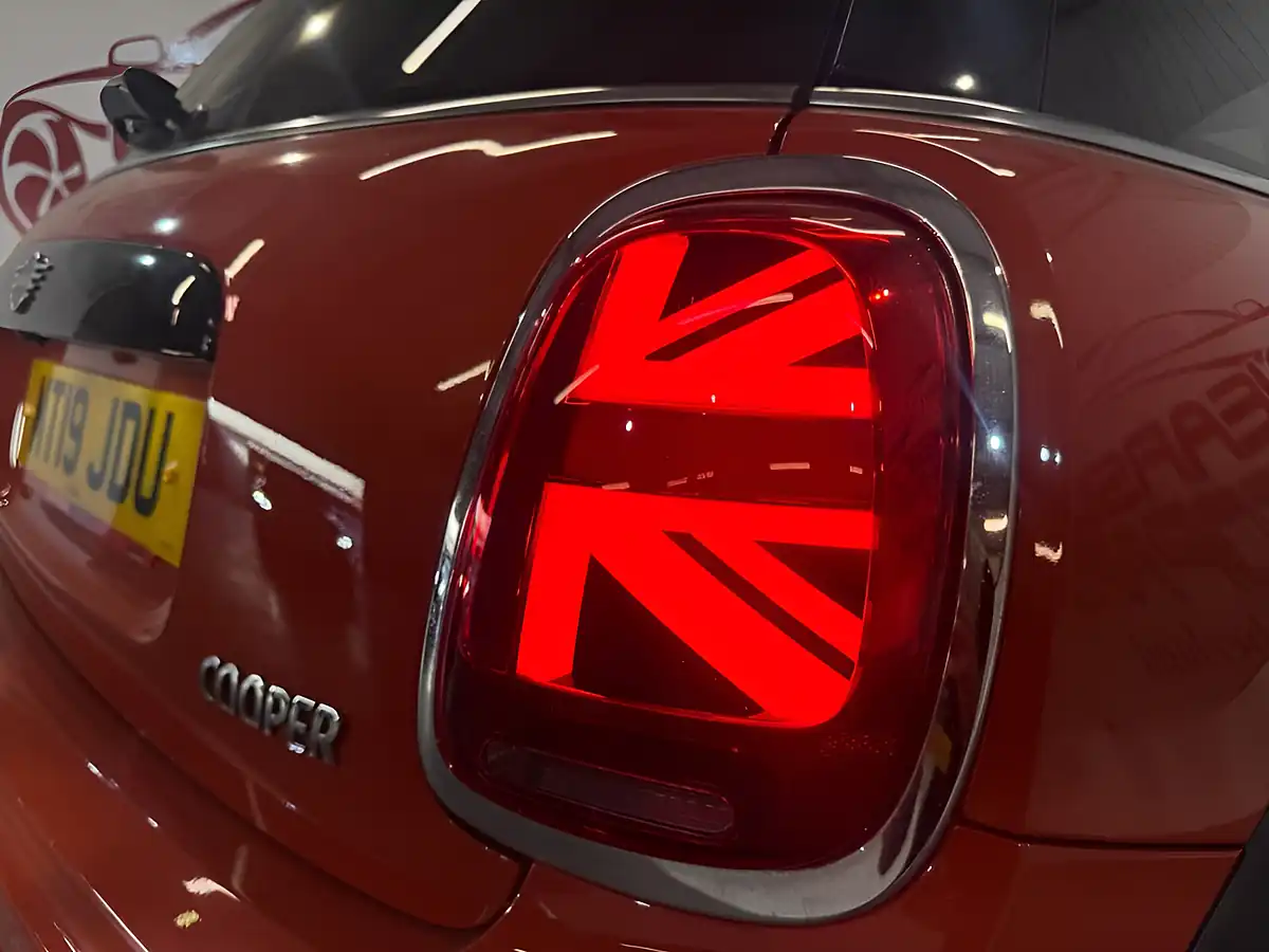 Used 2019 MINI Hatch Cooper Sport Orange - Interior and Exterior details 18