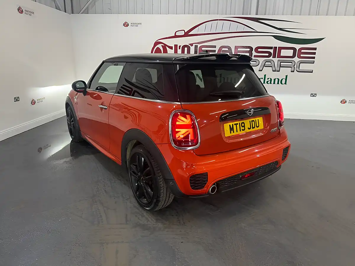 Used 2019 MINI Hatch Cooper Sport Orange - Interior and Exterior details 20