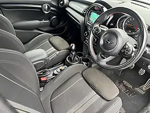 Used 2019 MINI Hatch Cooper Sport Pepper White - Interior and Exterior details 15
