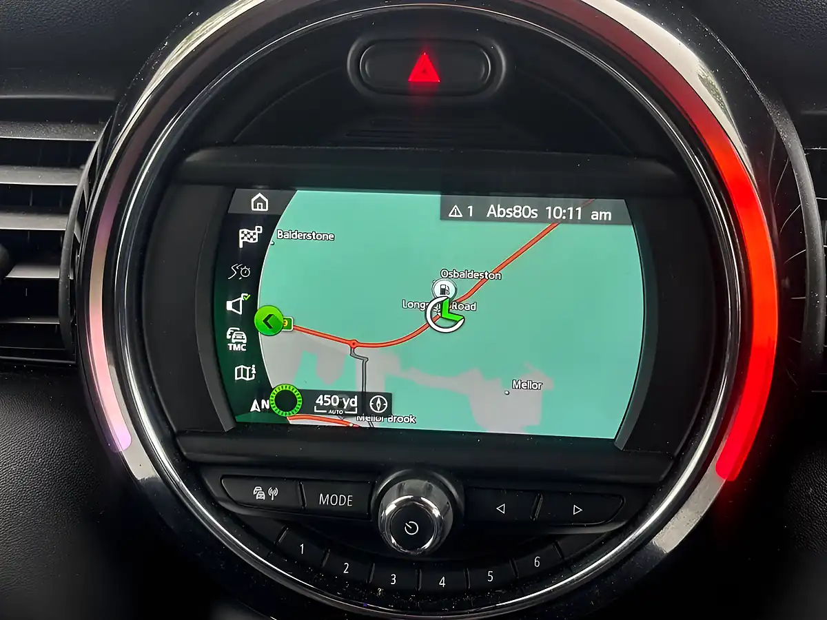 Used 2019 MINI Hatch Cooper Sport Pepper White - Interior and Exterior details 2