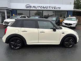 Used 2019 MINI Hatch Cooper Sport Pepper White - Interior and Exterior details 5
