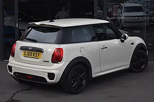 Used 2019 MINI Hatch Cooper Sport Pepper White - Interior and Exterior details 5